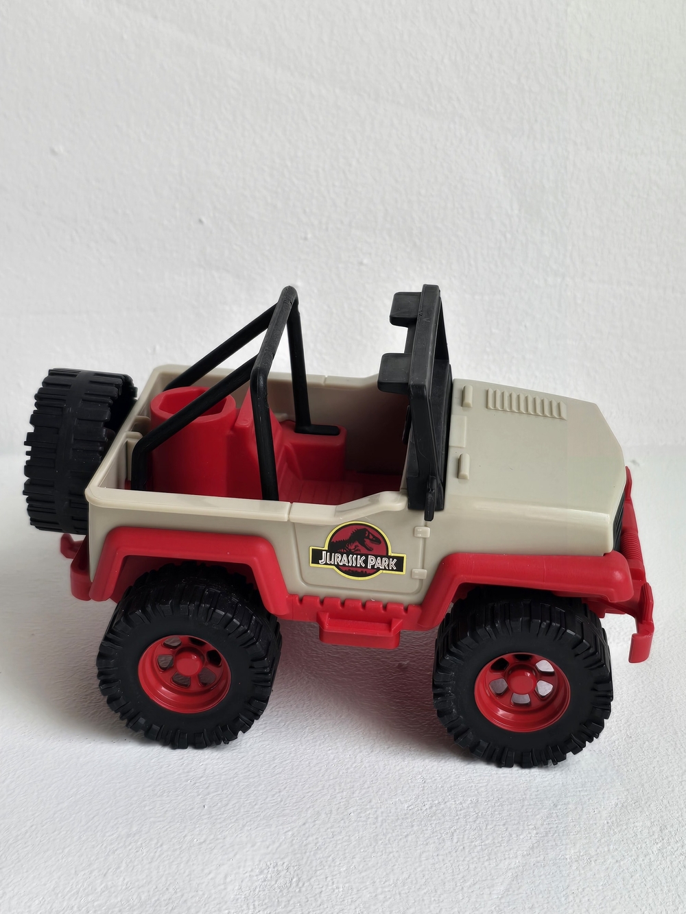 Fisher-Price Jurassic Park Red & Cream Off-Road Jeep Toy